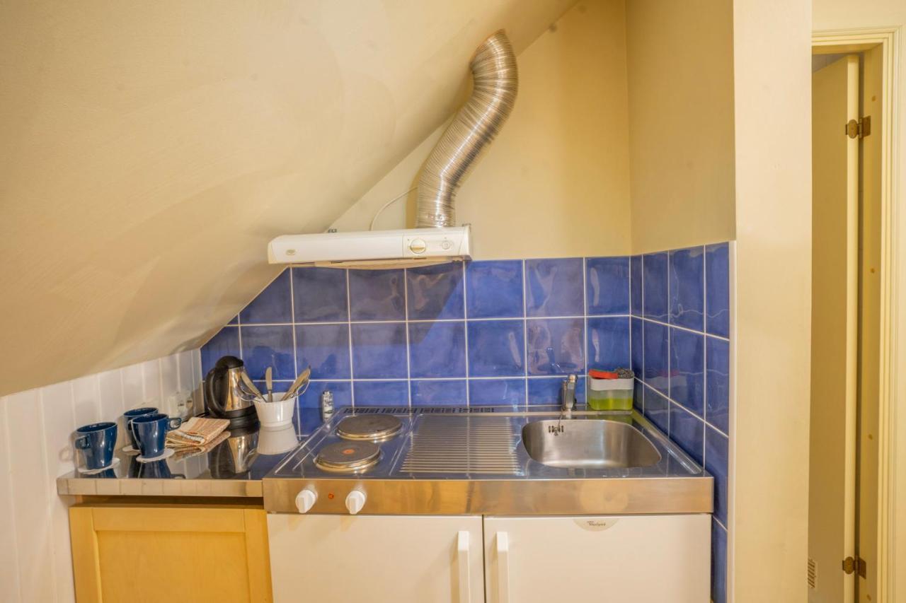 Kongo Hotel Haapsalu Bagian luar foto