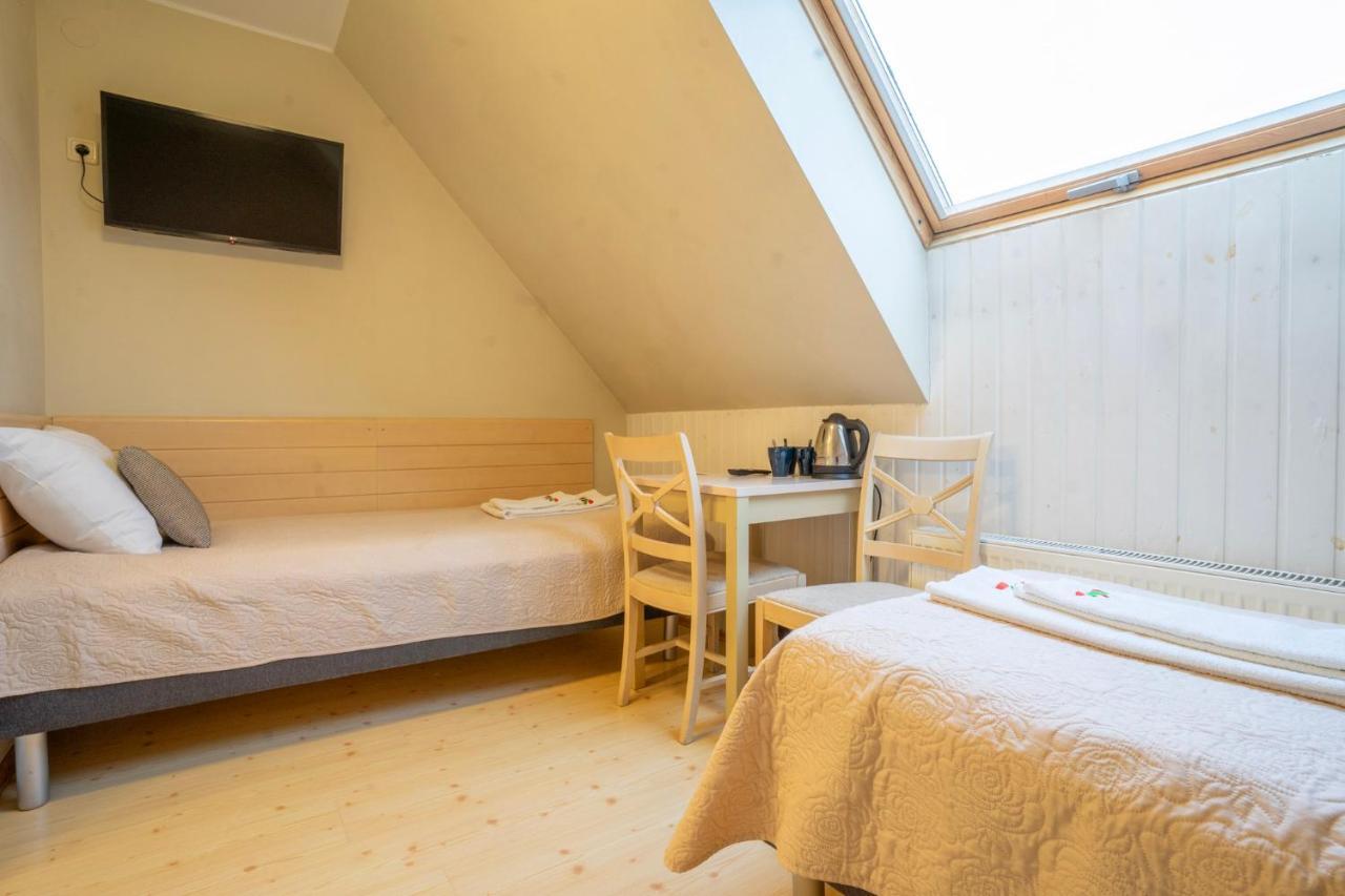 Kongo Hotel Haapsalu Bagian luar foto